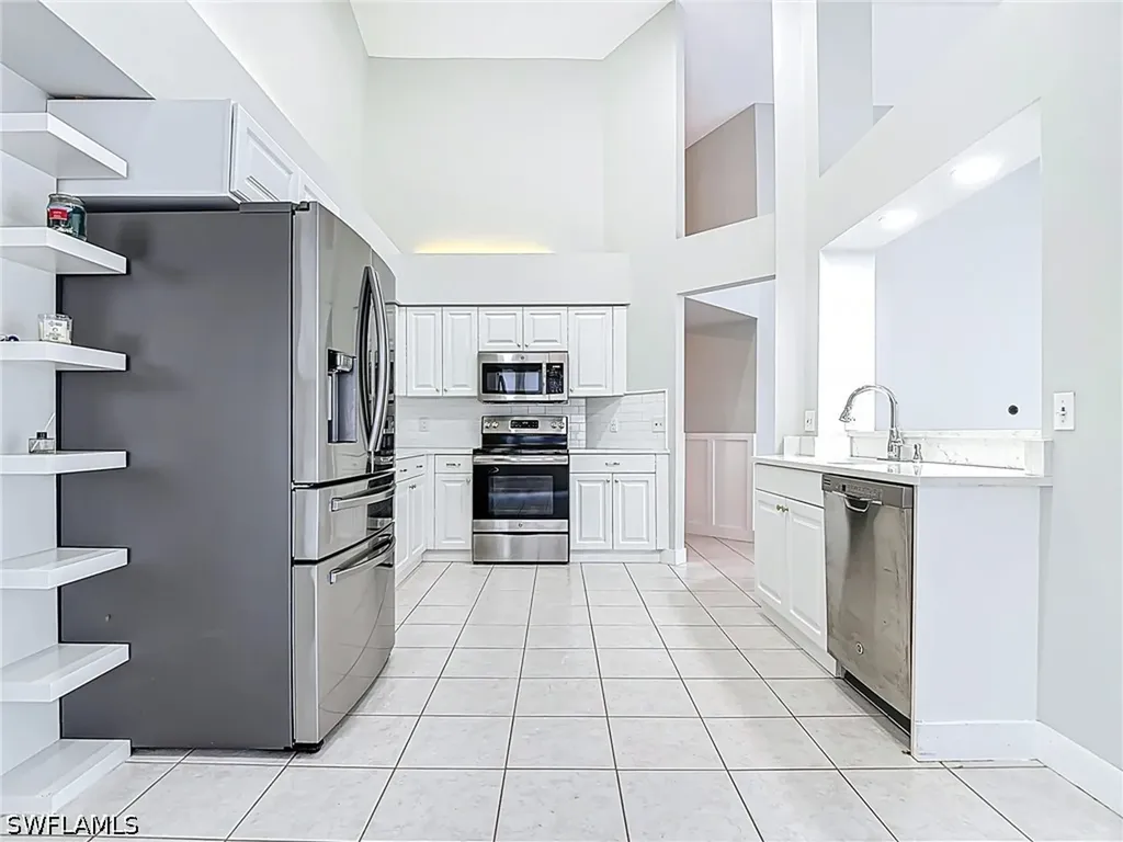 351 Pindo Palm Drive Naples FL 34104