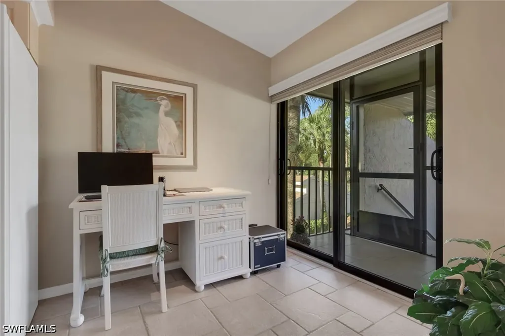 424 Foxtail Court Naples FL 34104