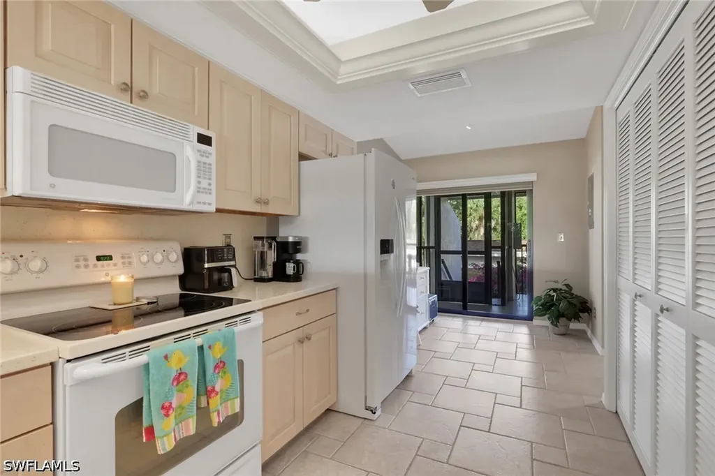 424 Foxtail Court Naples FL 34104