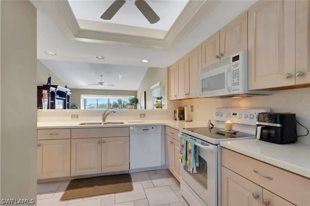 424 Foxtail Court Naples FL 34104