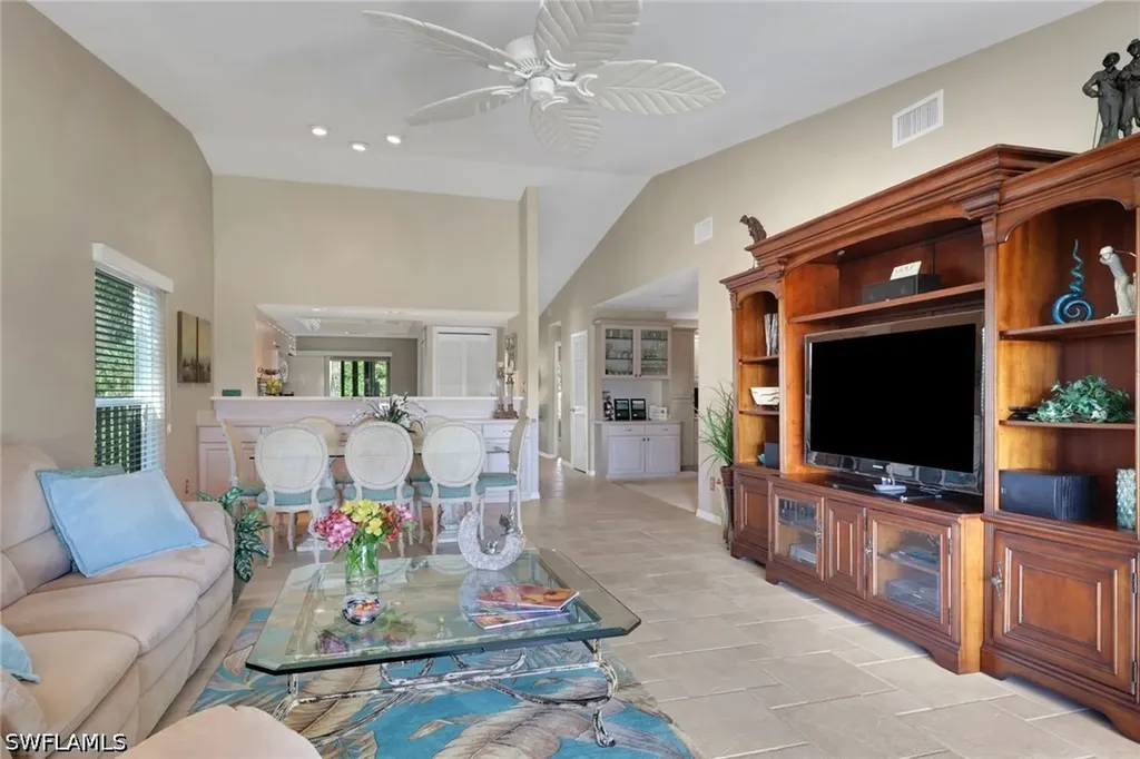 424 Foxtail Court Naples FL 34104
