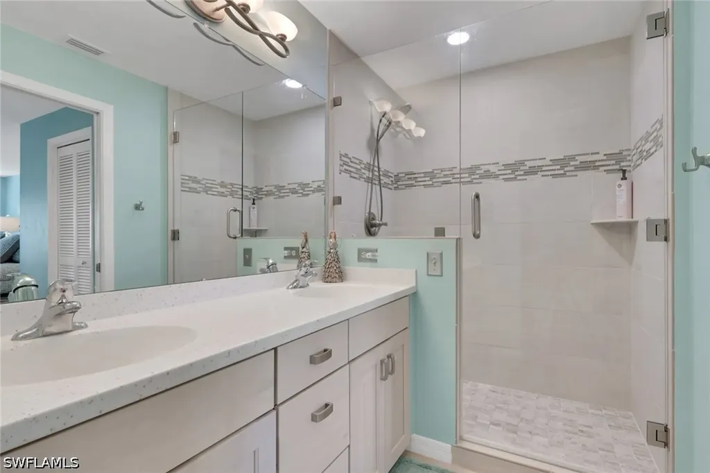 424 Foxtail Court Naples FL 34104