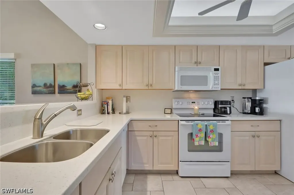 424 Foxtail Court Naples FL 34104