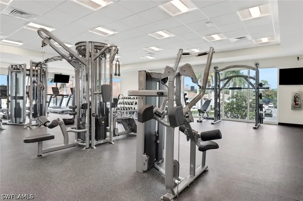424 Foxtail Court Naples FL 34104