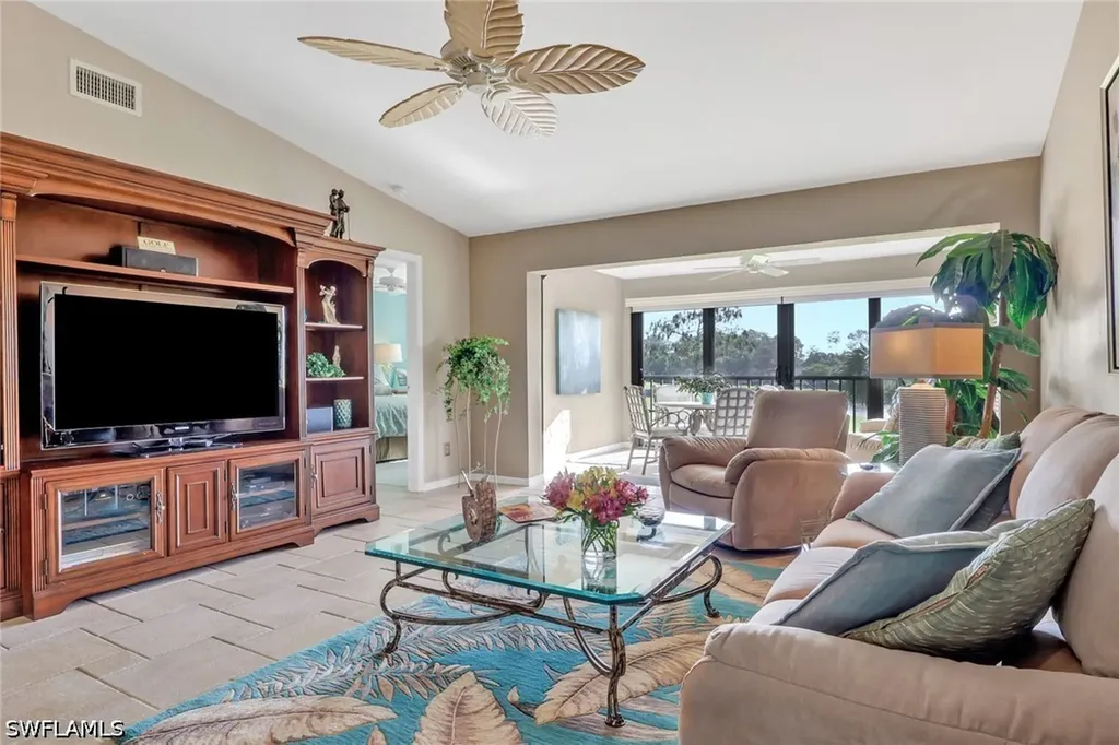 424 Foxtail Court Naples FL 34104