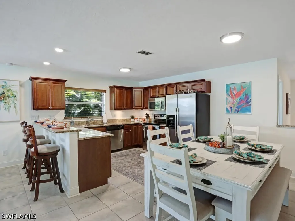 625 97th Avenue N Naples FL 34108