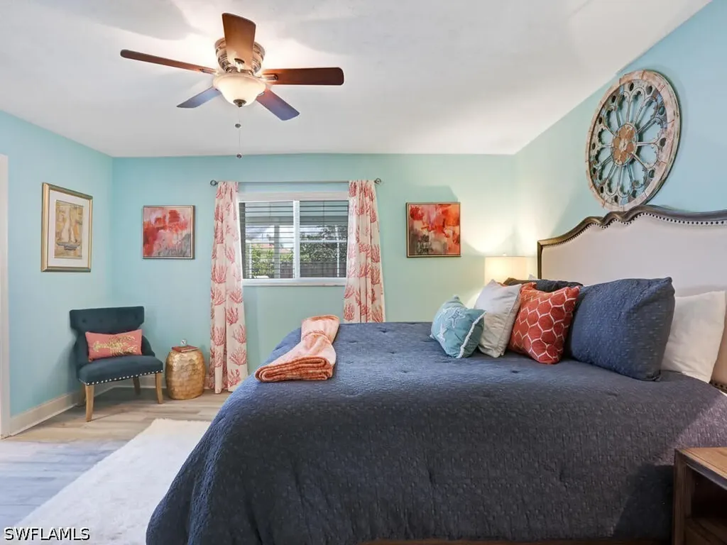 625 97th Avenue N Naples FL 34108
