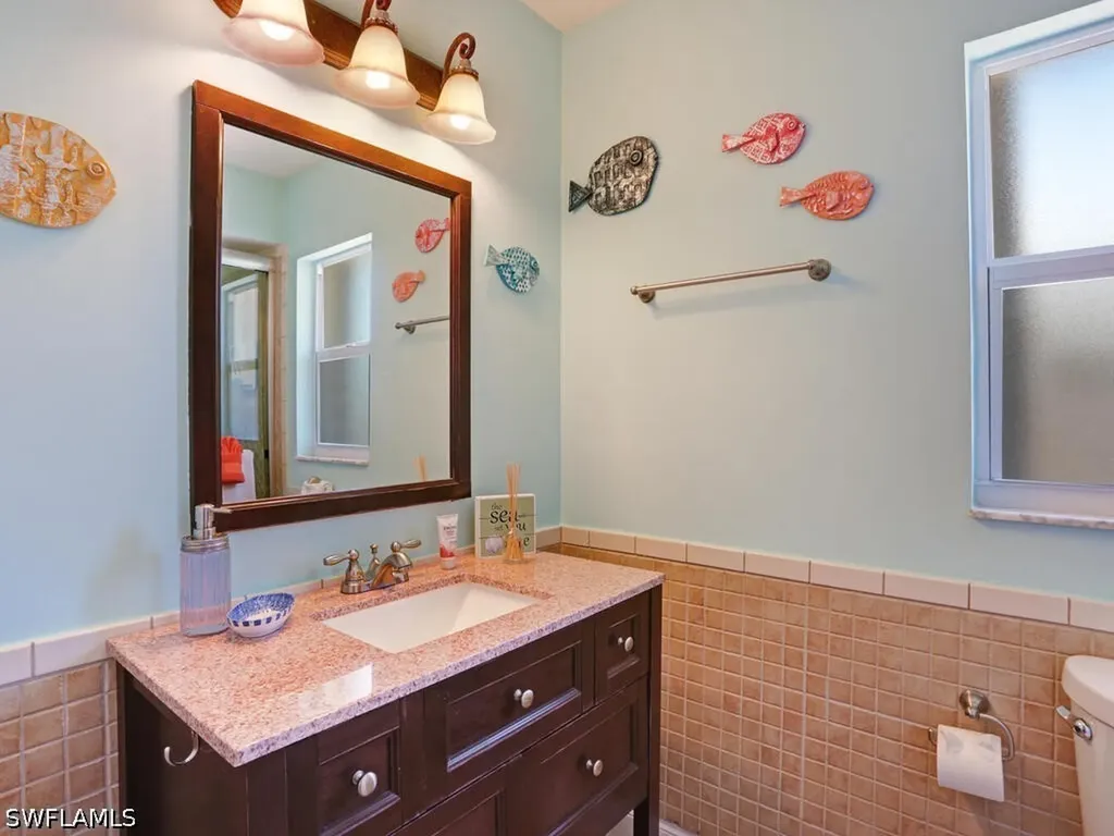 625 97th Avenue N Naples FL 34108