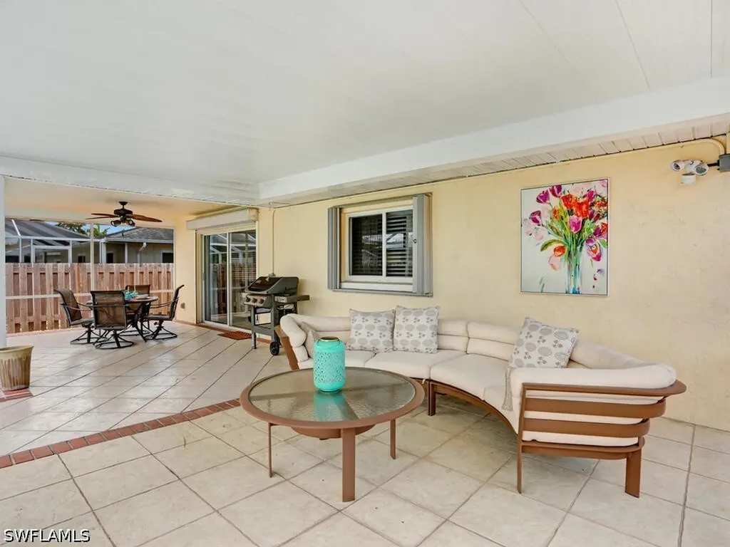 625 97th Avenue N Naples FL 34108