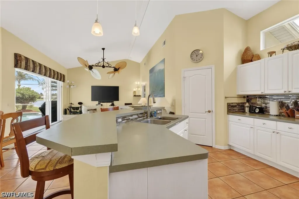 1954 Terrazzo Lane Naples FL 34104