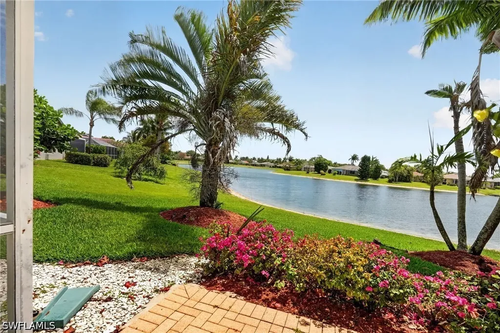 1954 Terrazzo Lane Naples FL 34104