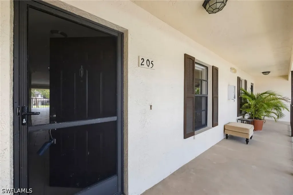 400 Misty Pines Circle Naples FL 34105