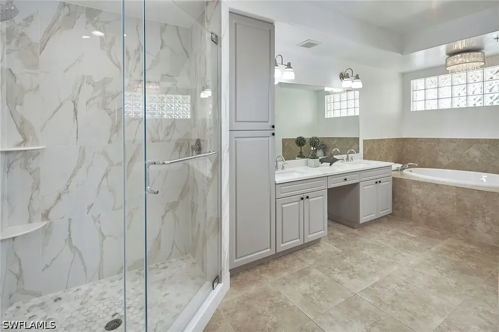 850 6th Avenue N Naples FL 34102