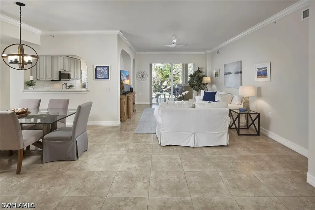 850 6th Avenue N Naples FL 34102