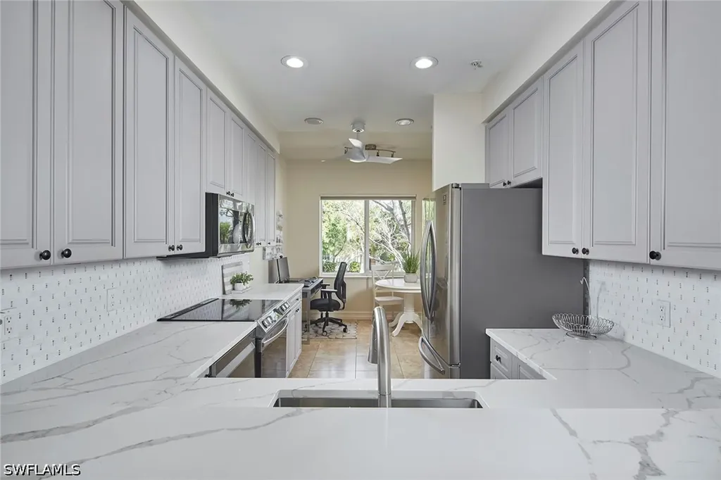 850 6th Avenue N Naples FL 34102