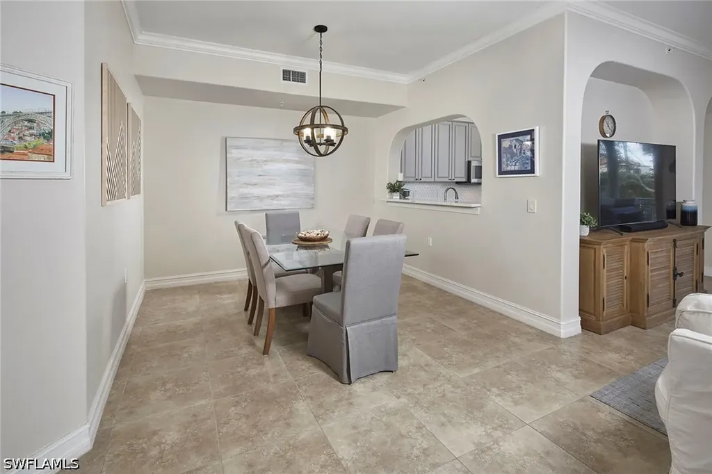 850 6th Avenue N Naples FL 34102