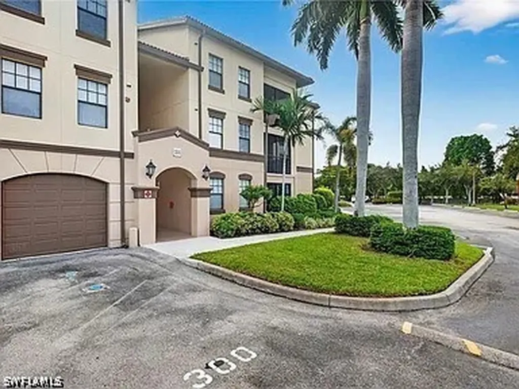 13010 Positano Circle Naples FL 34105