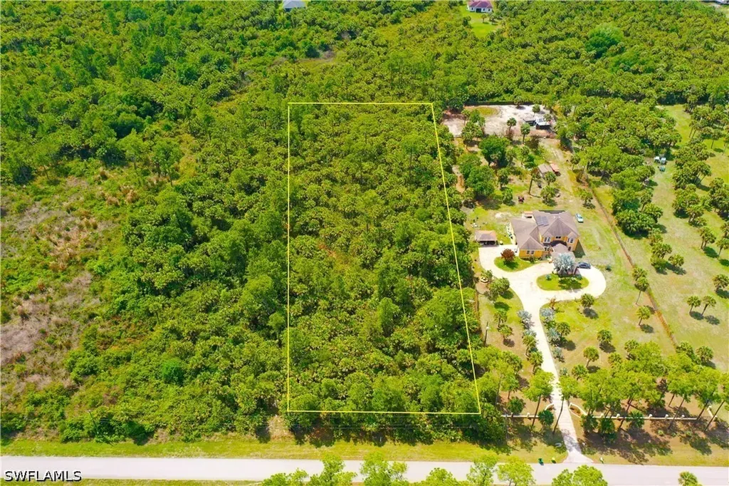 30TH Avenue SE Naples FL 34117