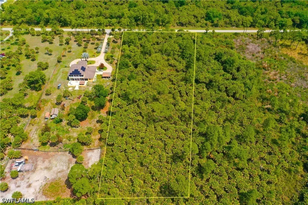 30TH Avenue SE Naples FL 34117