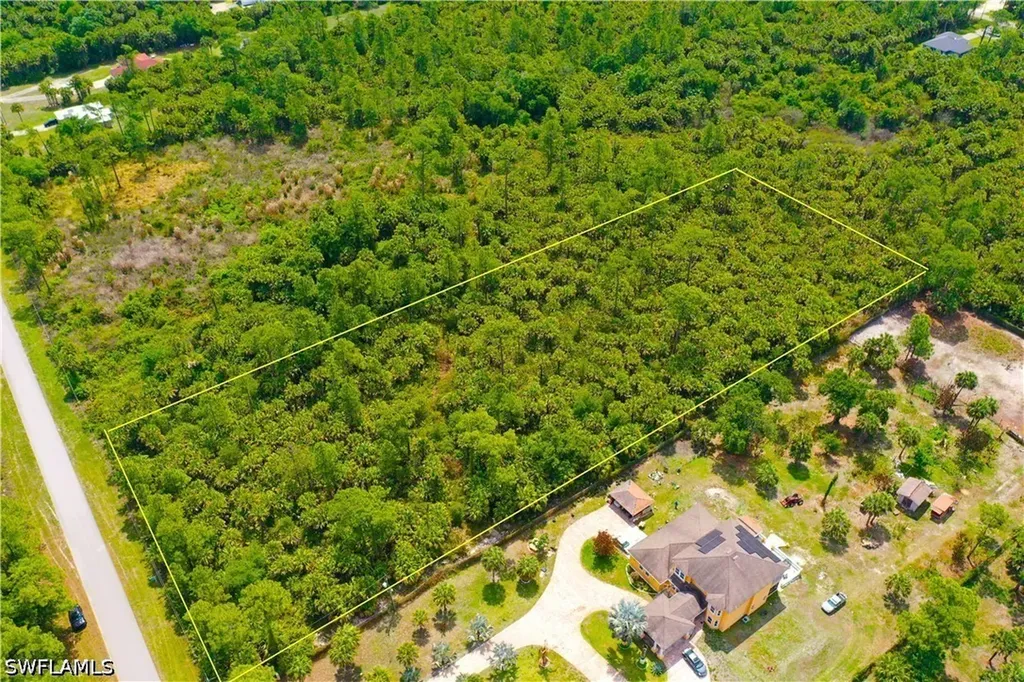 30TH Avenue SE Naples FL 34117