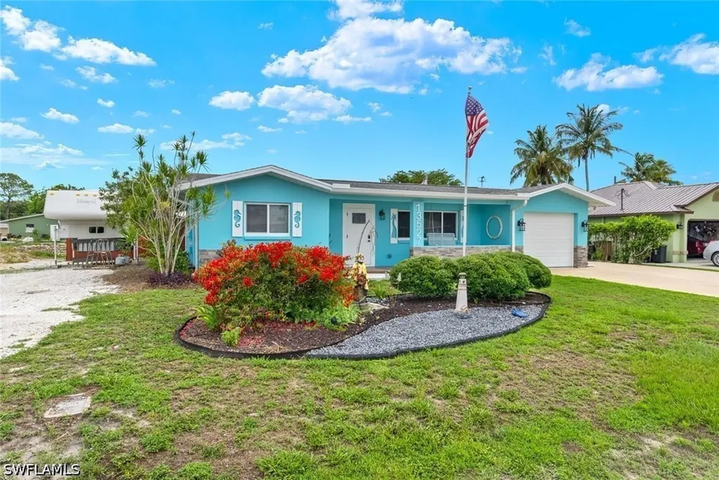 13527 Marquette Boulevard Fort Myers FL 33905