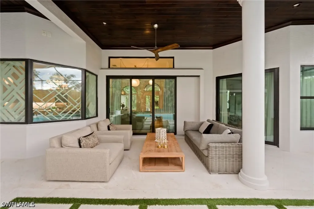 9833 Clear Lake Circle Naples FL 34109