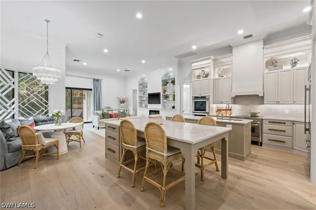 9833 Clear Lake Circle Naples FL 34109