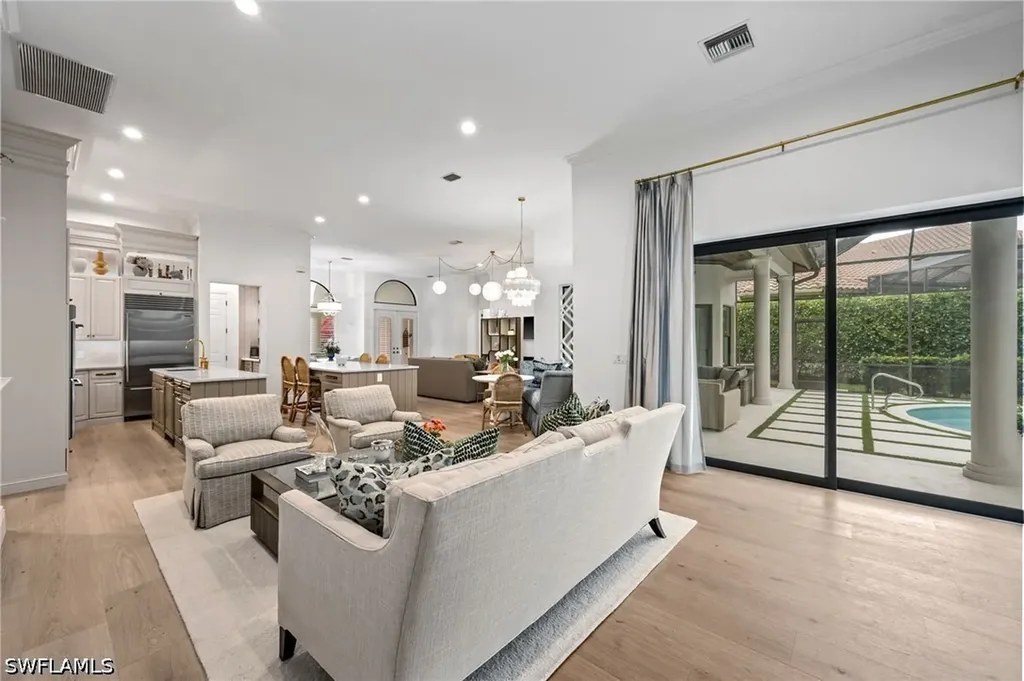 9833 Clear Lake Circle Naples FL 34109