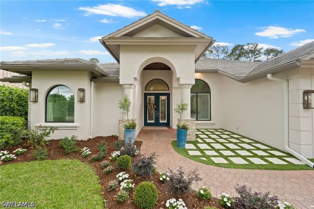 9833 Clear Lake Circle Naples FL 34109