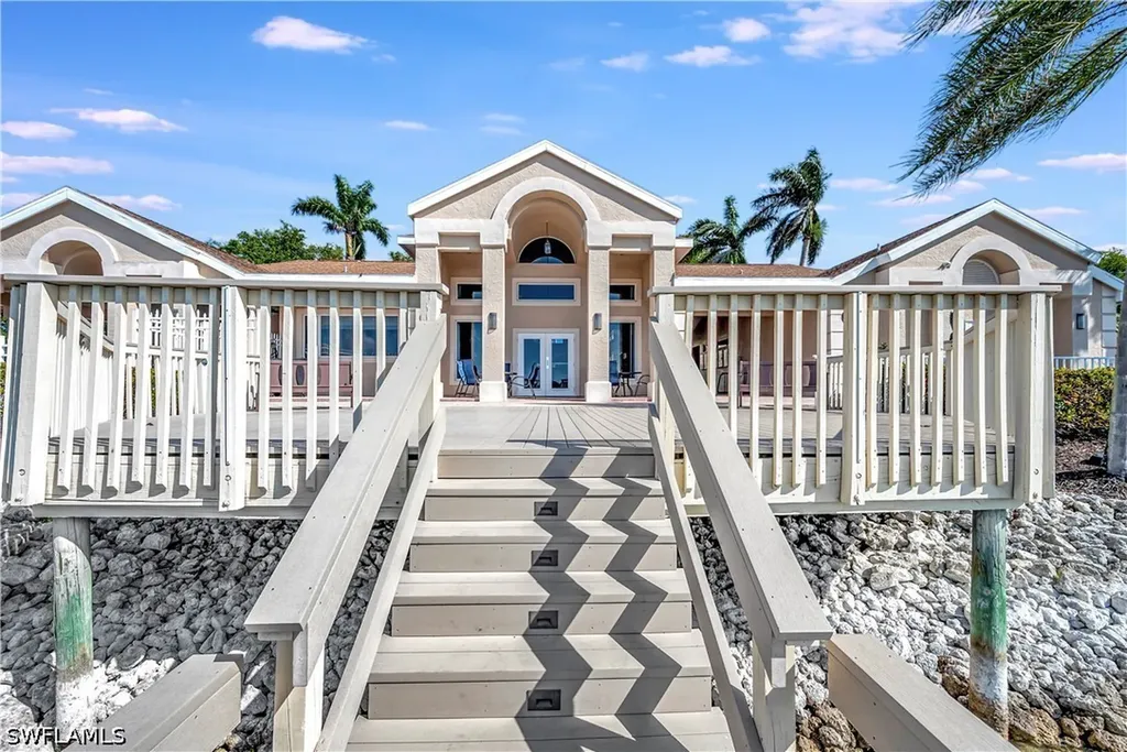 3490 W Crown Pointe Boulevard Naples FL 34112