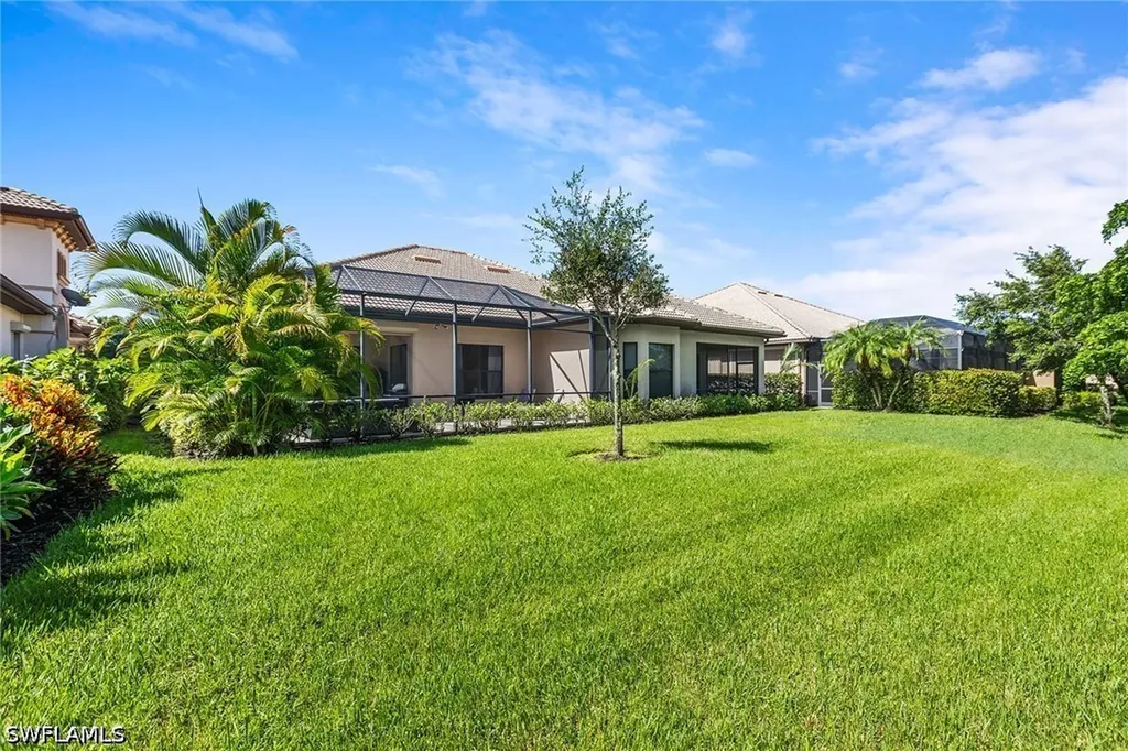 7393 Moorgate Point Way Naples FL 34113