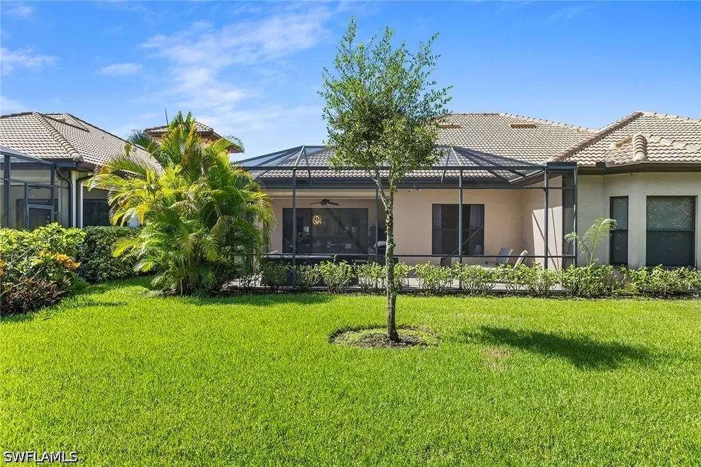 7393 Moorgate Point Way Naples FL 34113