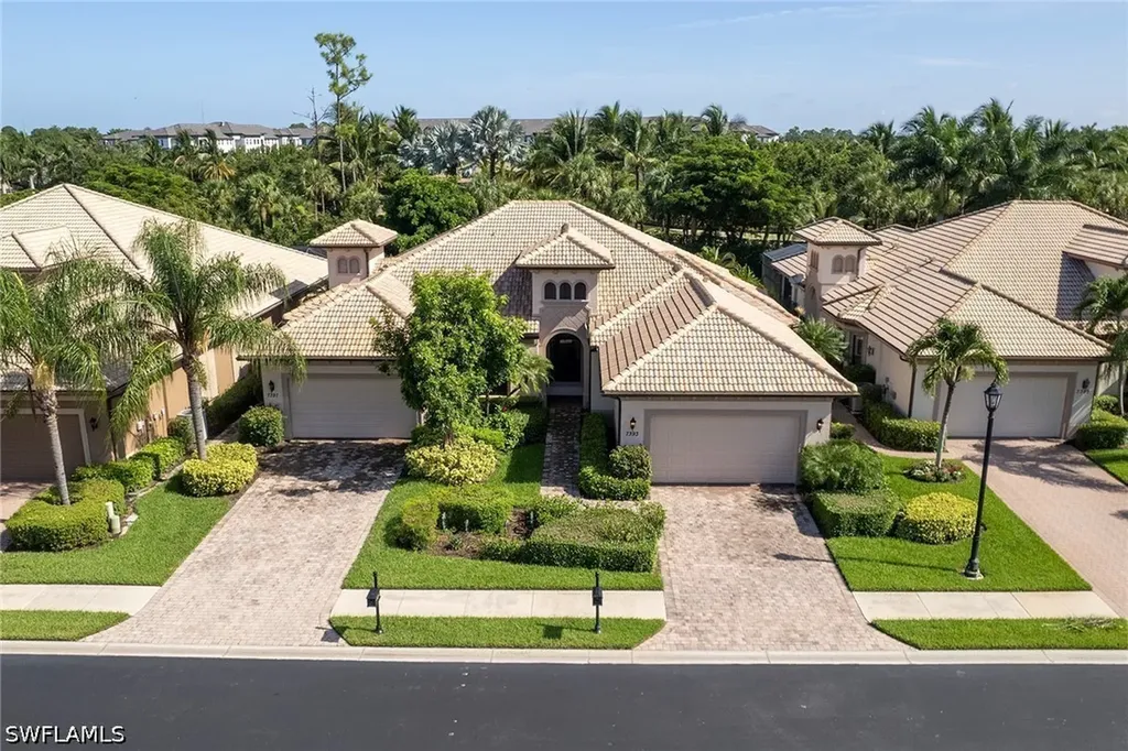 7393 Moorgate Point Way Naples FL 34113