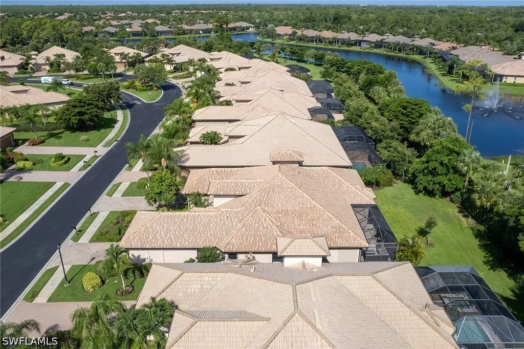 7393 Moorgate Point Way Naples FL 34113