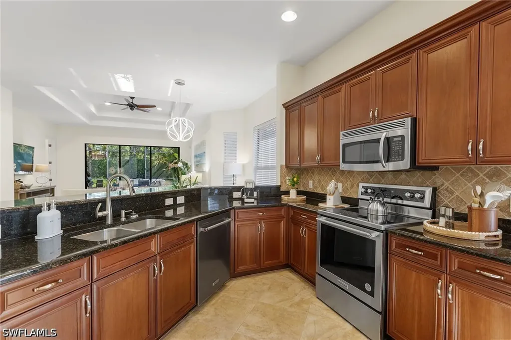7393 Moorgate Point Way Naples FL 34113