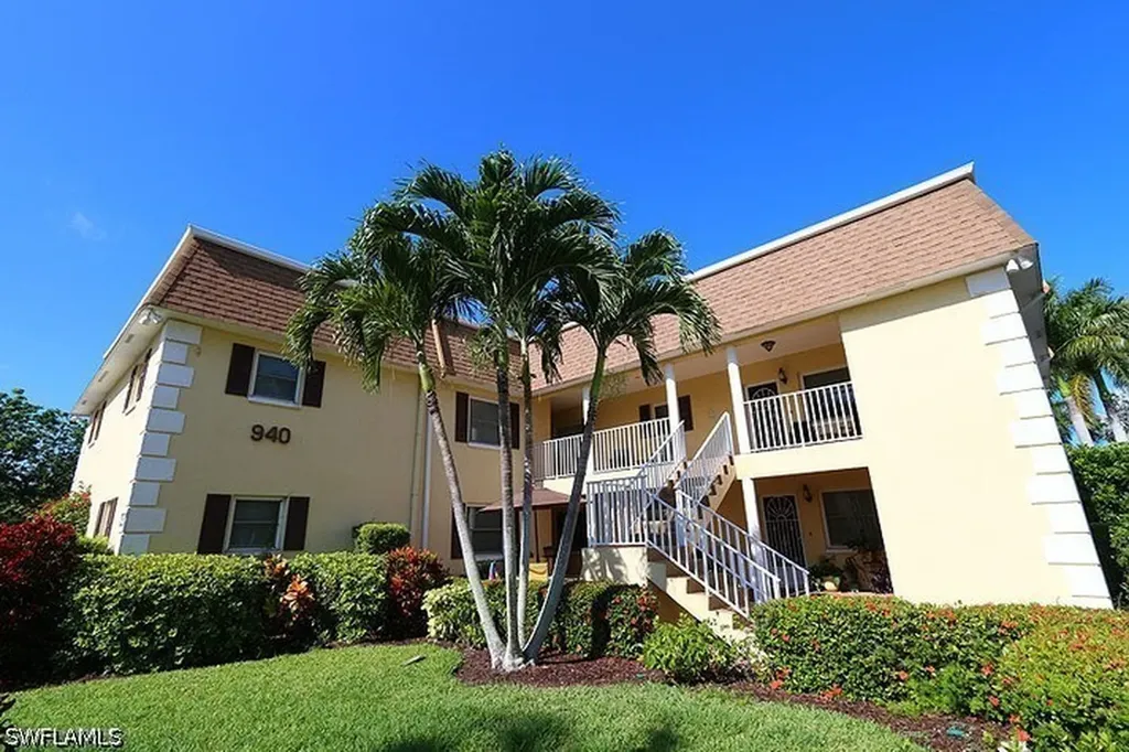 940 3rd Street S Naples FL 34102