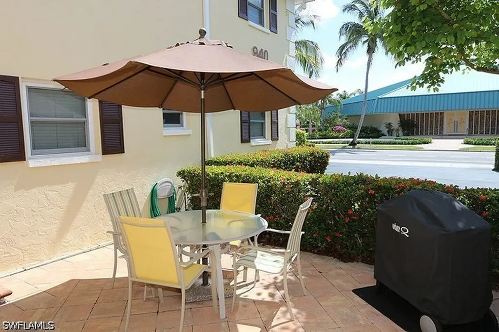 940 3rd Street S Naples FL 34102