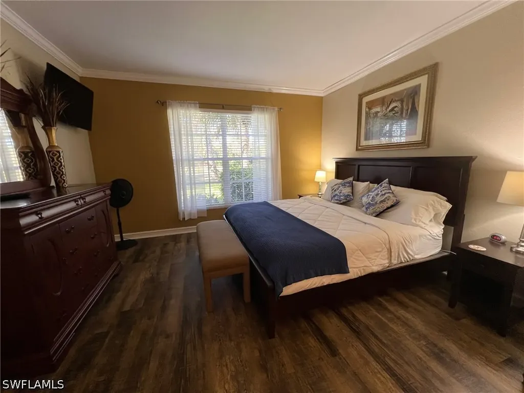 8125 Celeste Drive Naples FL 34113