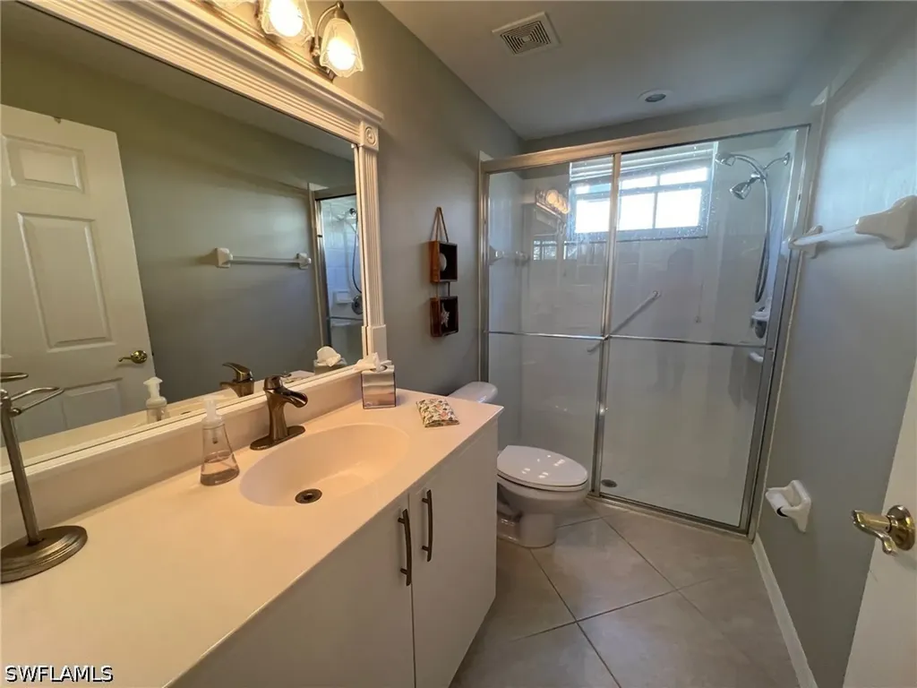 8125 Celeste Drive Naples FL 34113