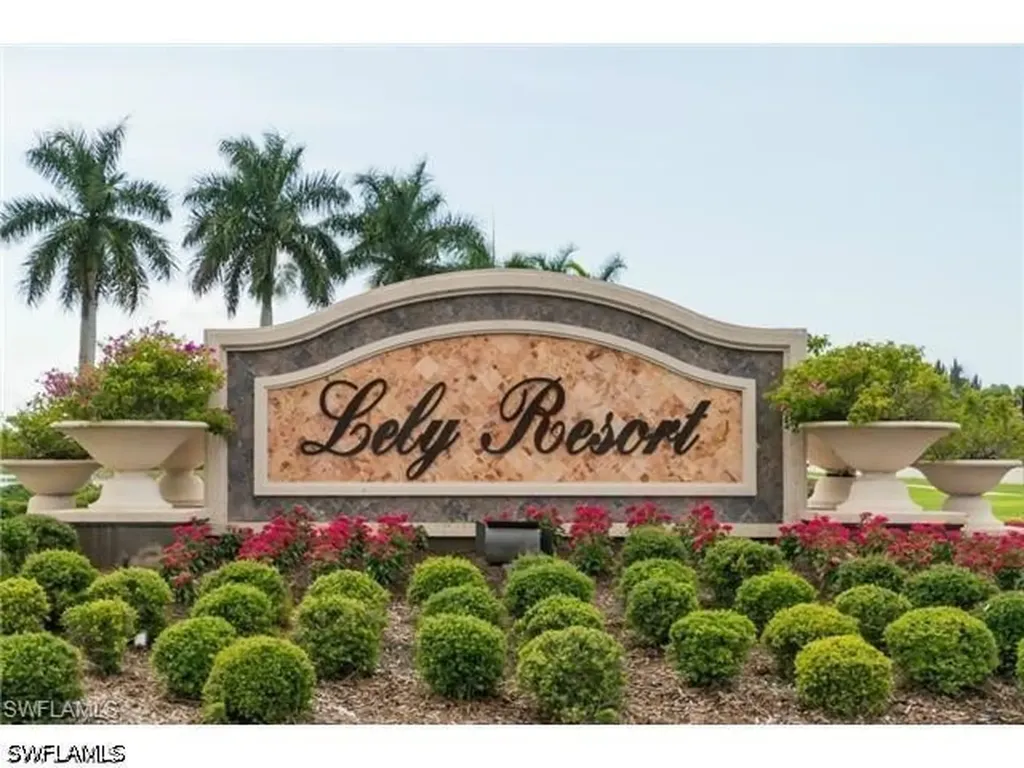 8125 Celeste Drive Naples FL 34113