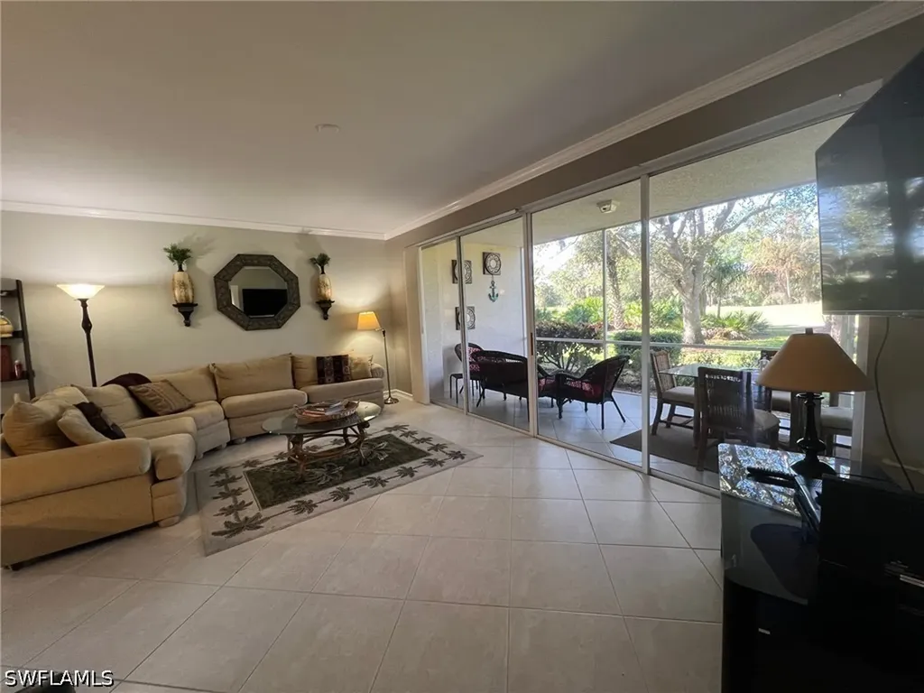 8125 Celeste Drive Naples FL 34113