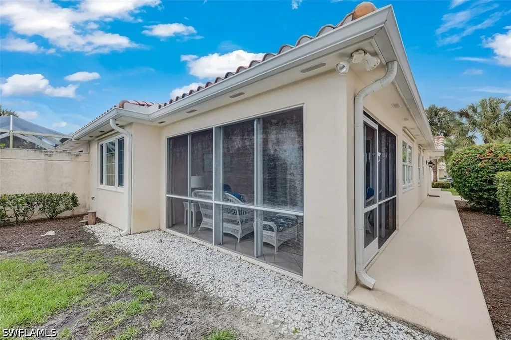 4142 Los Altos Court Naples FL 34109