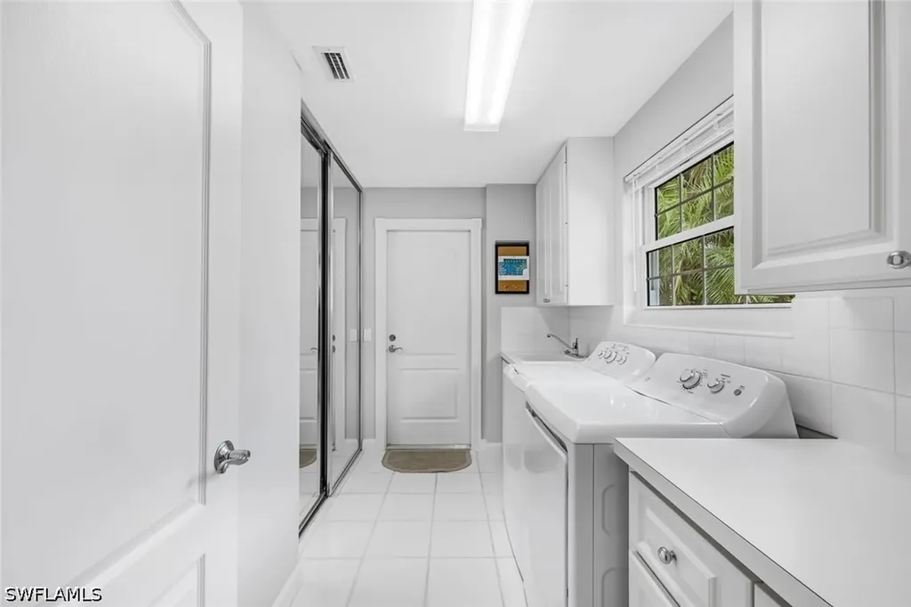 4142 Los Altos Court Naples FL 34109