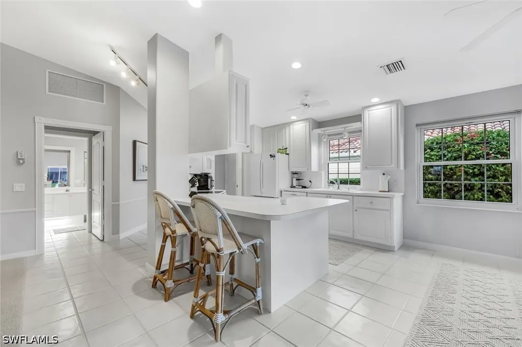 4142 Los Altos Court Naples FL 34109
