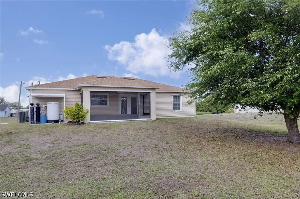 6136 Hester Avenue Fort Myers FL 33905