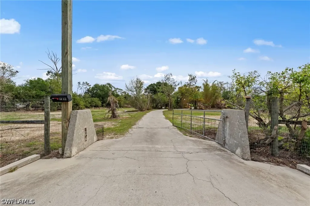 7231 Westwood Acres Road Fort Myers FL 33905