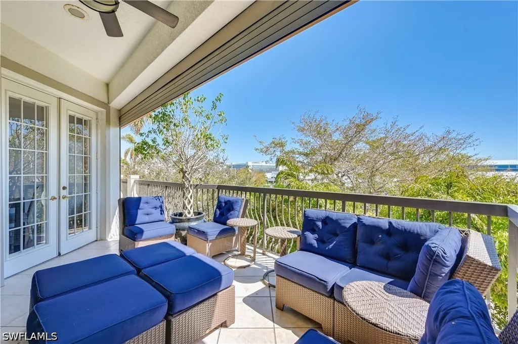 705 10th Street S Naples FL 34102
