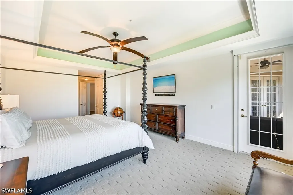 705 10th Street S Naples FL 34102