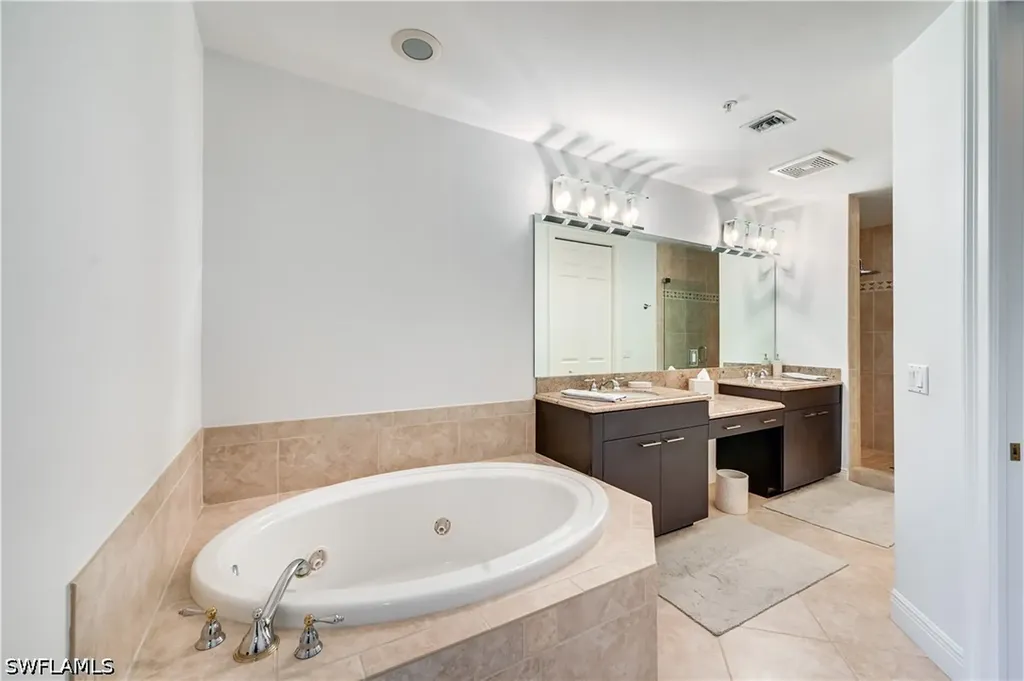 705 10th Street S Naples FL 34102