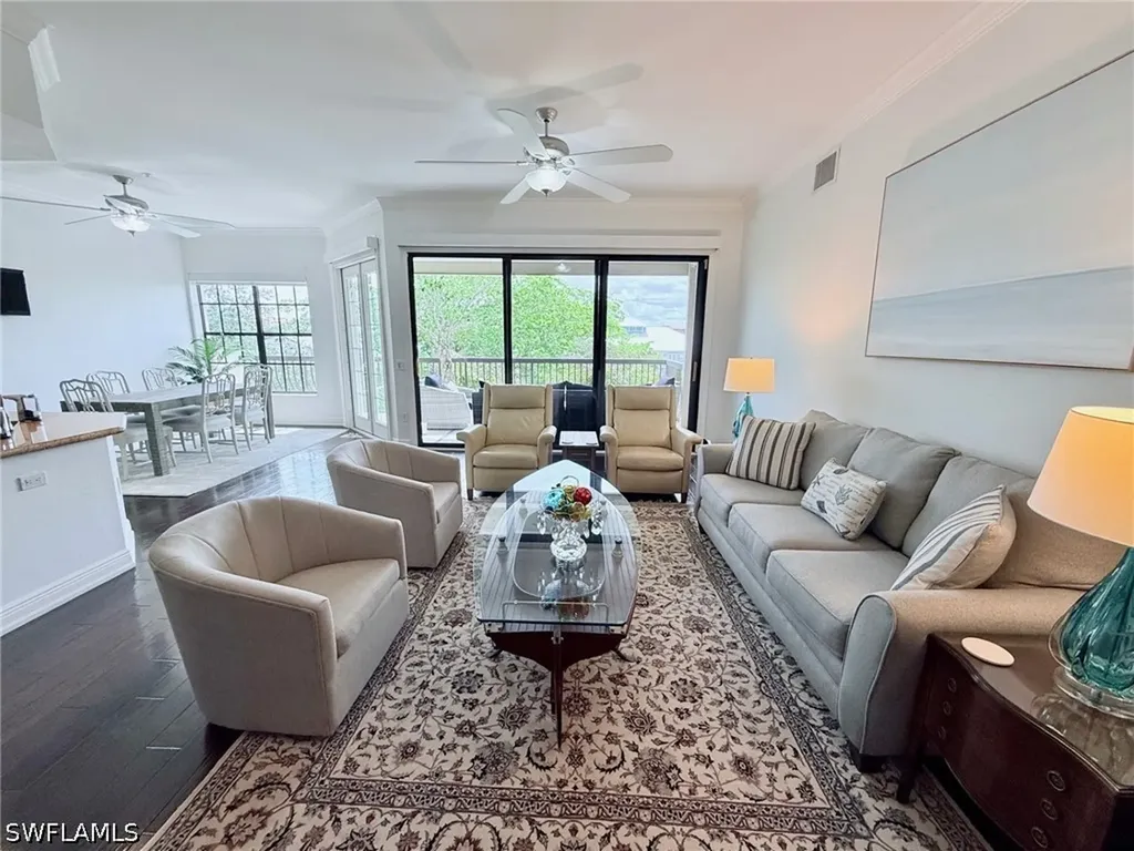 705 10th Street S Naples FL 34102